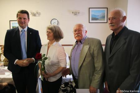 Slavnostna podelitev priznanj in cvetja diamantnim in zlatim parom (18)